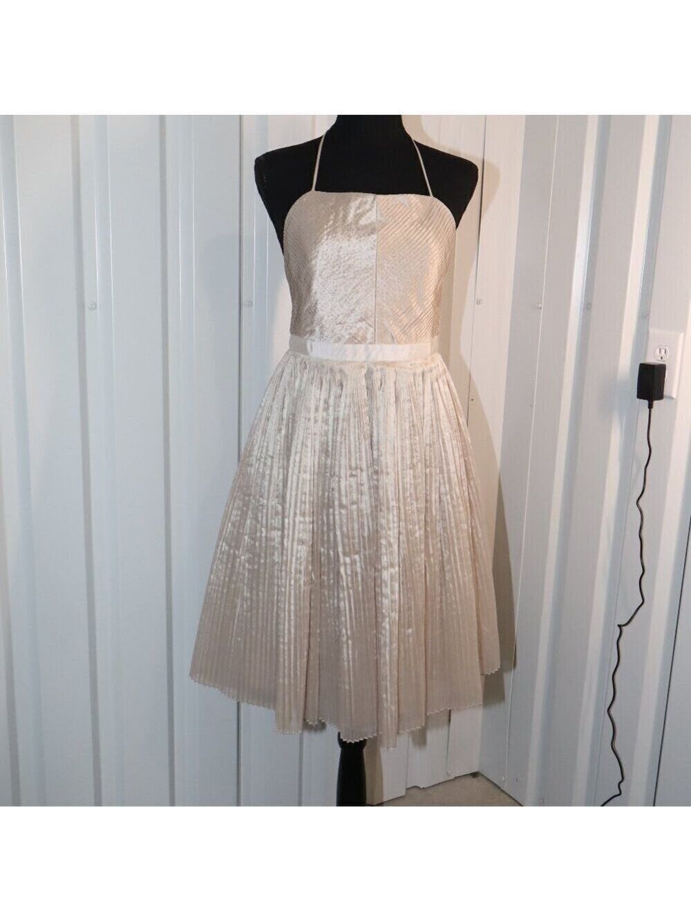Banana Republic Heritage Collection Silk Blend Pleated Dress Halter Size 4 NWT